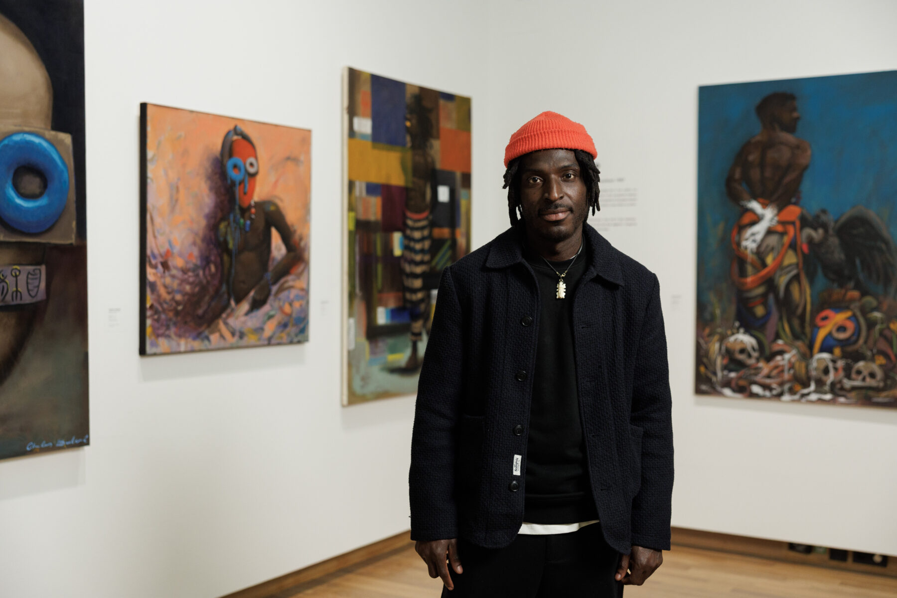 Charles Badoue bij zijn kunst, Galatea Kunstprijs 2025, Dordrechts Museum,